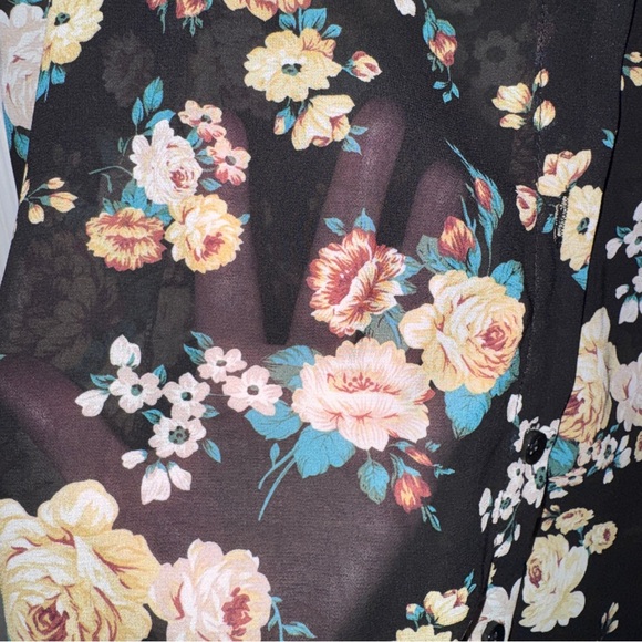 SHEIN Black Floral Button Down Shirt - Picture 6 of 8